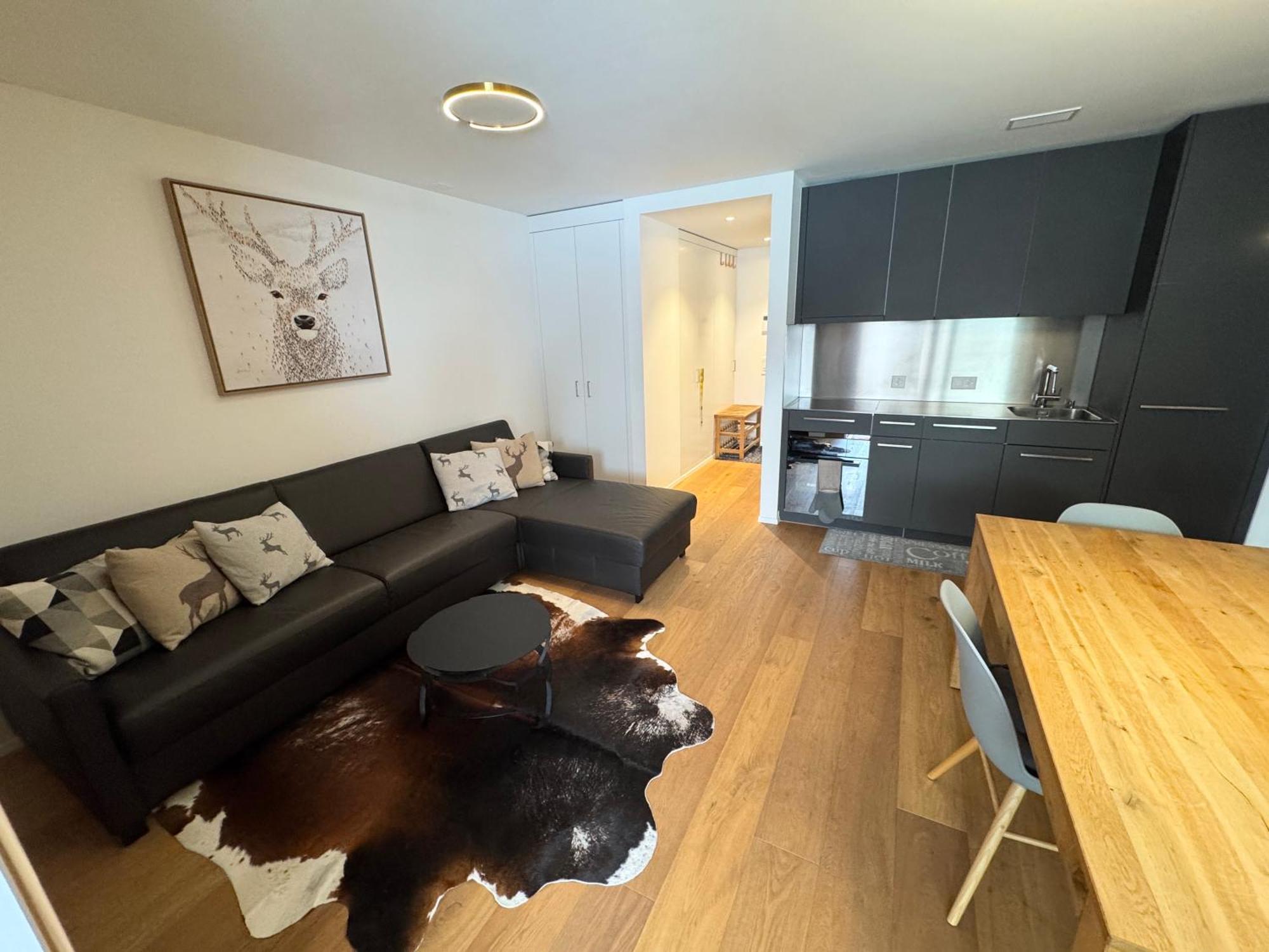 Beautiful Sunny New 1 Bed Apt Флимс Екстериор снимка