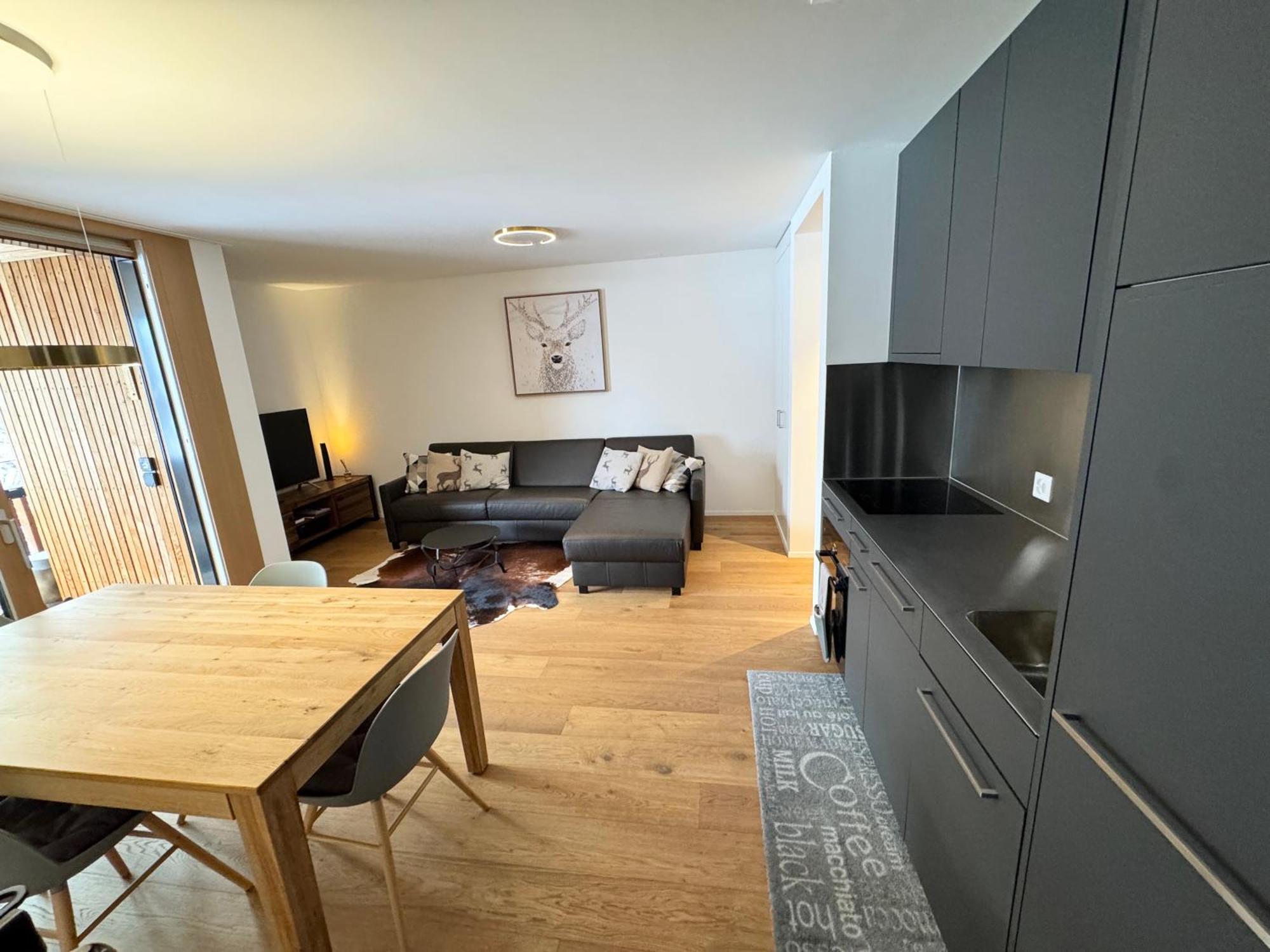 Beautiful Sunny New 1 Bed Apt Флимс Екстериор снимка
